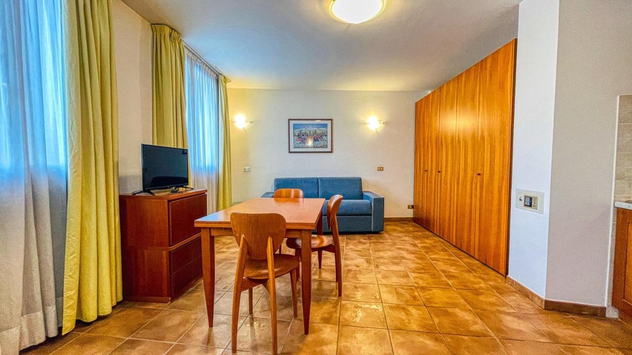 Appartamento Smith Arneis - Affitti Brevi Italia Bardonecchia Ngoại thất bức ảnh